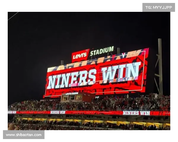 2025 NFL新赛季震撼开启 星光熠熠的比赛战火再度燃起